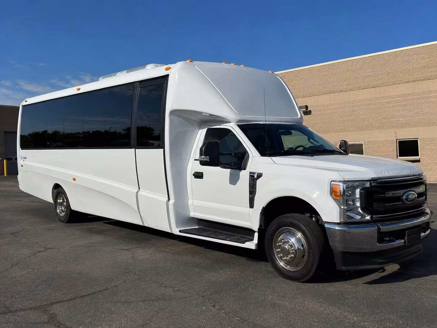 18 passenger minibus