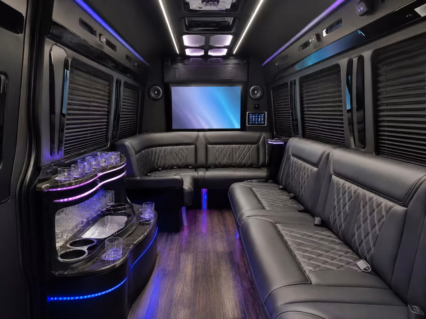 with burbankcharterbus com securing a bus to the rose bowl in pasadena has never been easier